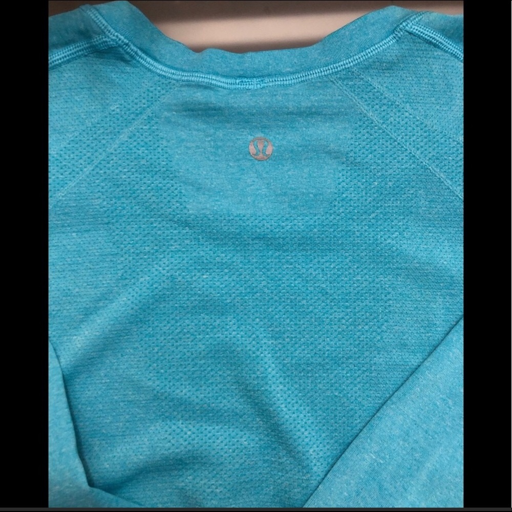 Lululemon men’s XXL metal vent long sleeve T-shirt